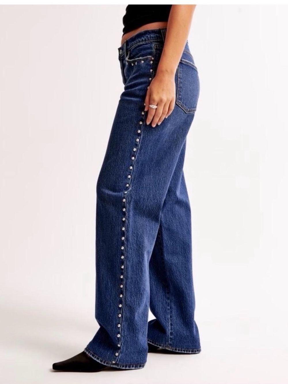 Abercrombie & Fitch studded low rise “the baggy” jean size 27/4r